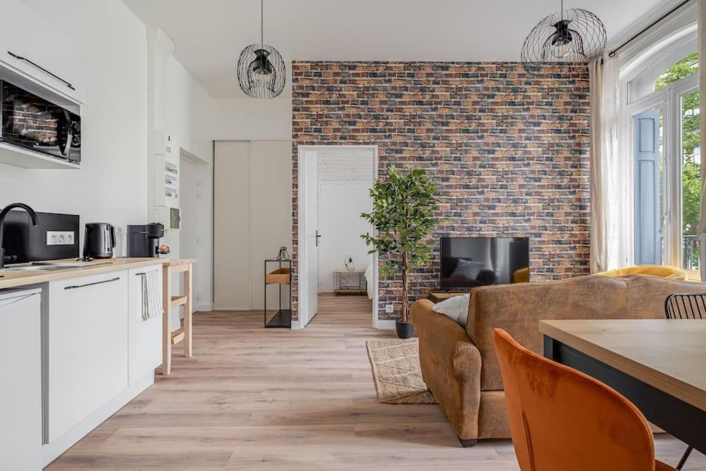 Grand Appartement «  City » Spacieux Et Moderne 생테티엔 외부 사진