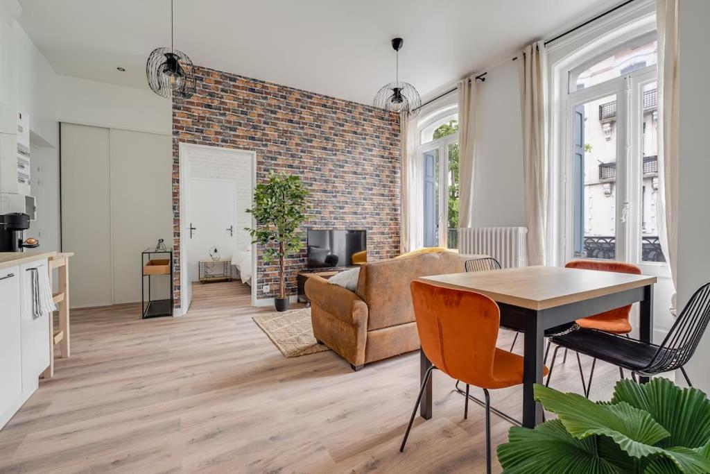 Grand Appartement «  City » Spacieux Et Moderne 생테티엔 외부 사진